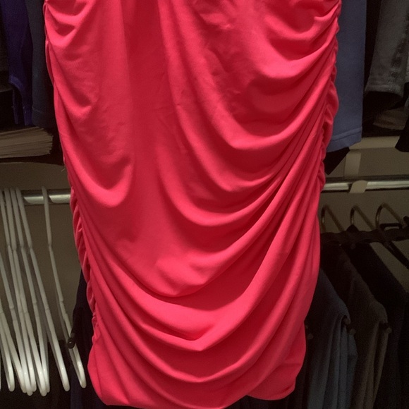 Rutched Barbie pink 3/4 length dress new never worn - Picture 3 of 8